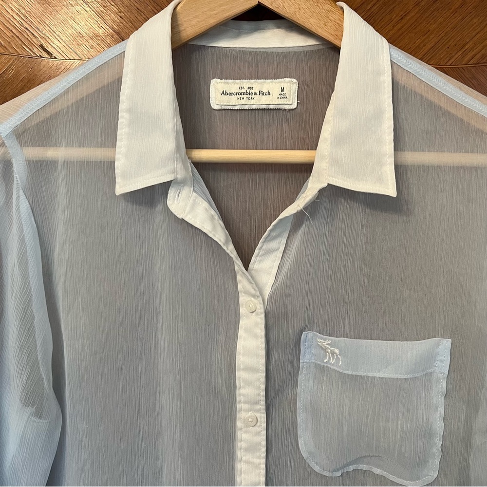 /Abercrombie & Fitch/ Light Blue Button Down Shirt